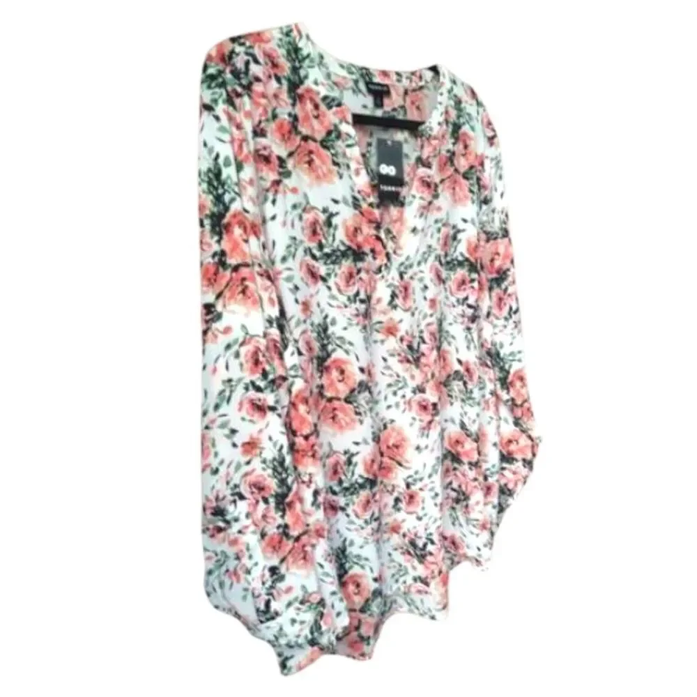 TORRID New Women's Floral Split Front Georgette Blouse. - Picture 14 of 15